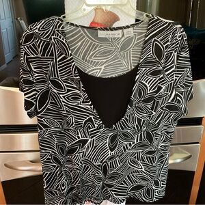 Sag Harbor Black and White Patterned Top, Stretch, short sleeves, lg